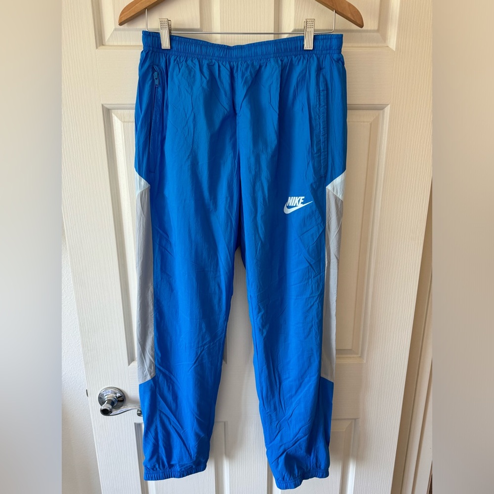 Nike Men’s Retro Track Pants - size Medium
